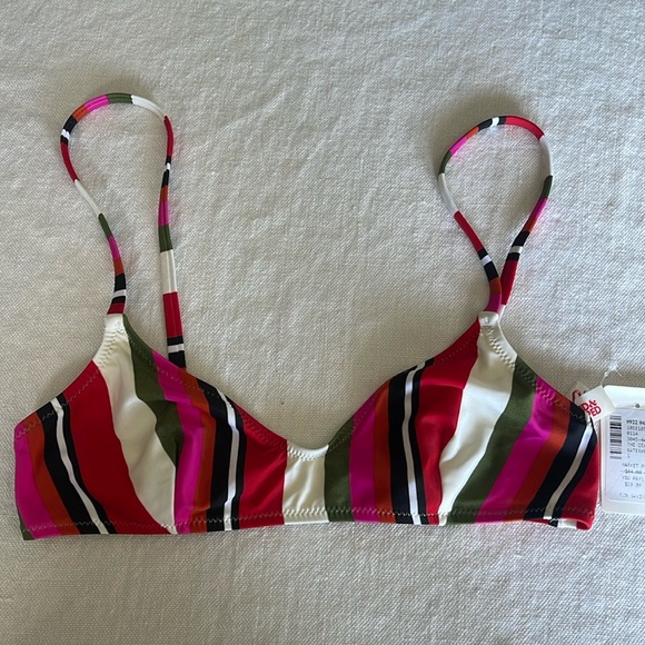Solid and striped bikini top and bottoms size small
Top runs small - Picture 2 of 10